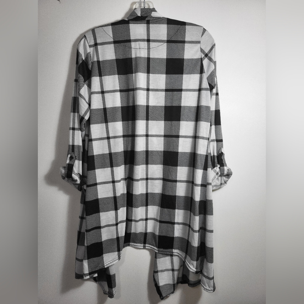 New York Laundry black and whtie checked cardigan women's 1X  #2082 - Picture 7 of 7